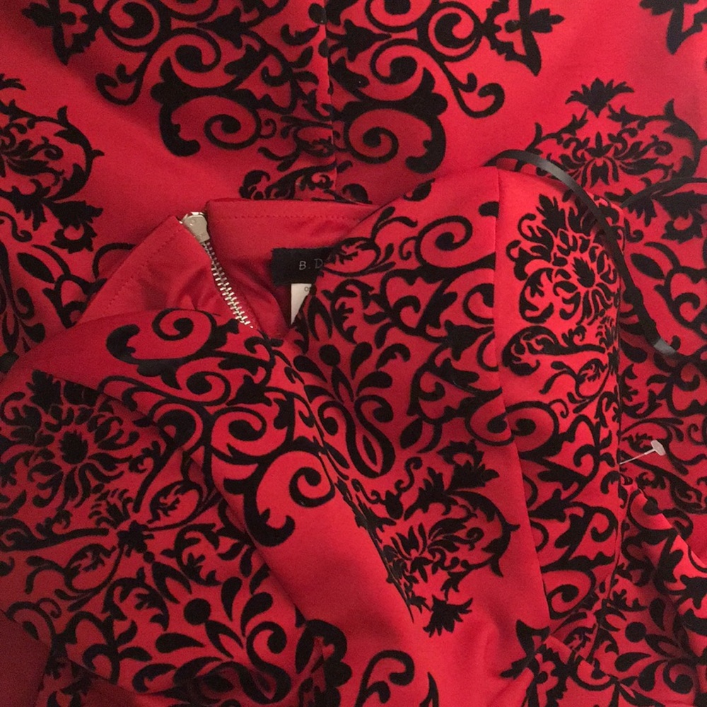 โฅ๏ธ New B. Darlin Red Velvety Holiday Dress ๐ - Picture 7 of 8